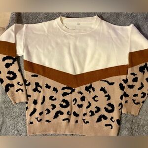 Boutique Leopard/White/Brown Sweater Size S